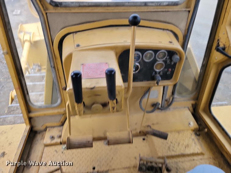 image for item LD9067 1980 Caterpillar D8K  dozer
