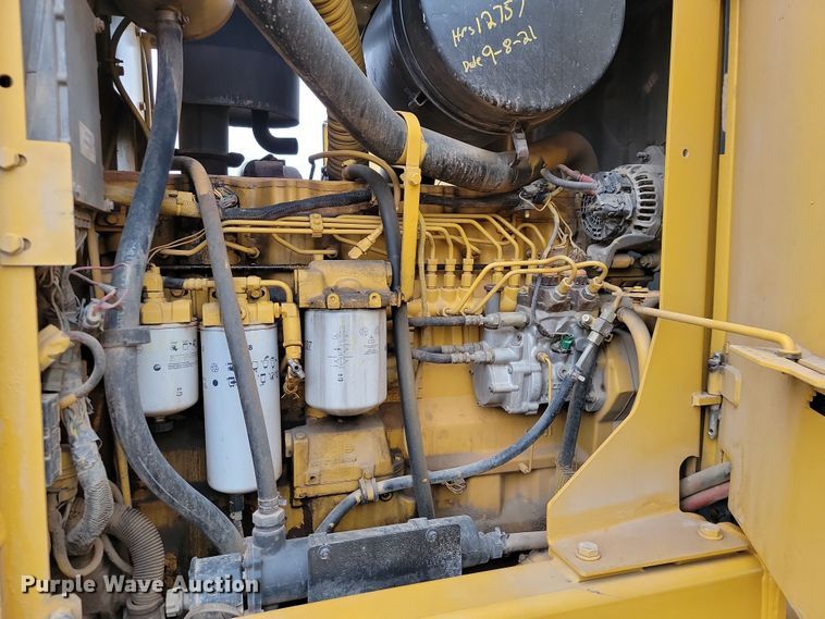 image for item LD9068 2004 John Deere 772D  motor grader