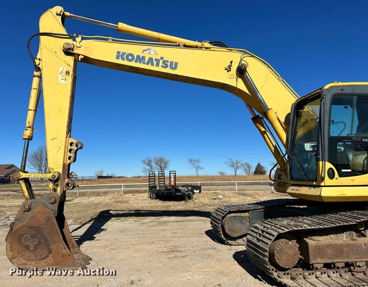 image for item LD9073 2007 Komatsu PC200LC-8  excavator