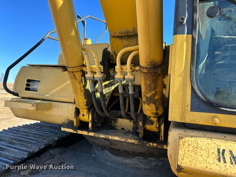 image for item LD9073 2007 Komatsu PC200LC-8  excavator