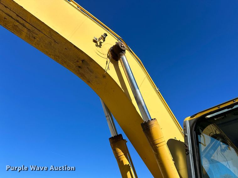 image for item LD9073 2007 Komatsu PC200LC-8  excavator