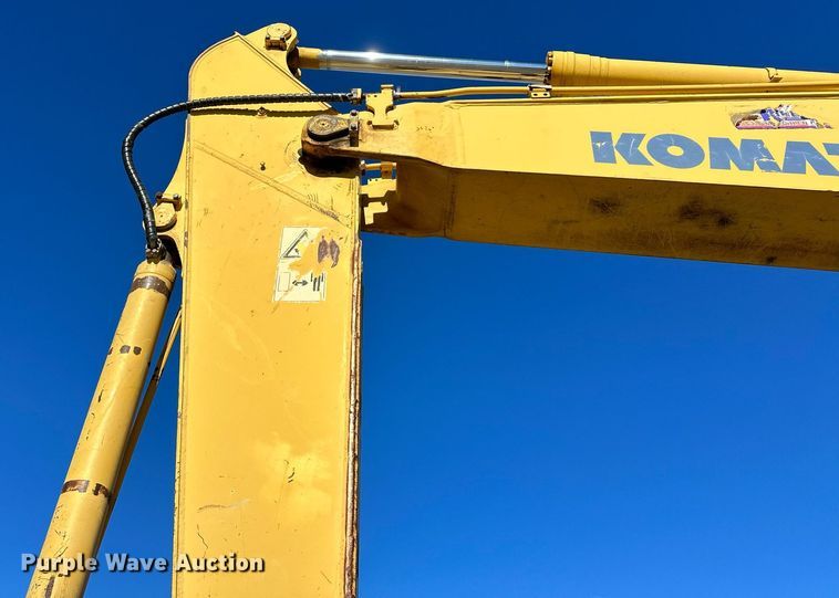 image for item LD9073 2007 Komatsu PC200LC-8  excavator