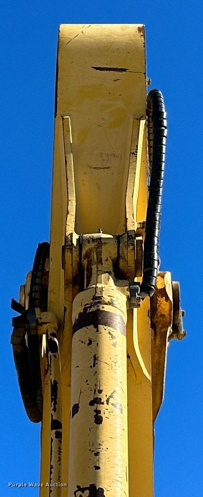 image for item LD9073 2007 Komatsu PC200LC-8  excavator