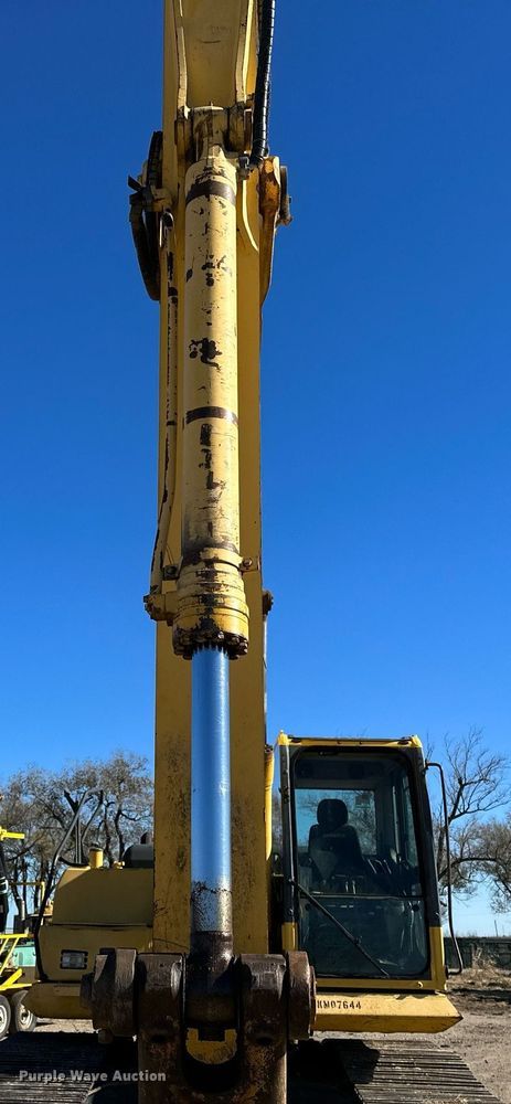 image for item LD9073 2007 Komatsu PC200LC-8  excavator