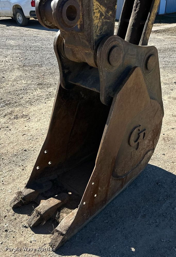 image for item LD9073 2007 Komatsu PC200LC-8  excavator