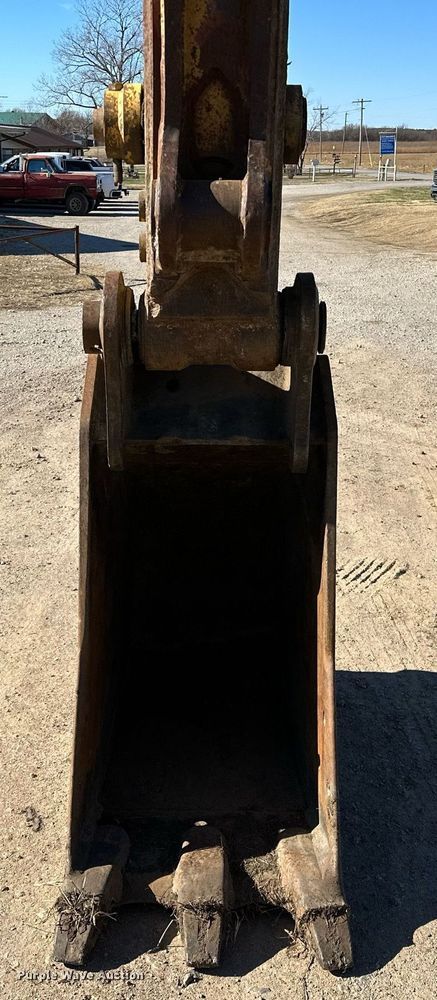 image for item LD9073 2007 Komatsu PC200LC-8  excavator