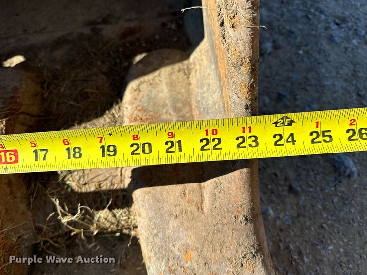 image for item LD9073 2007 Komatsu PC200LC-8  excavator