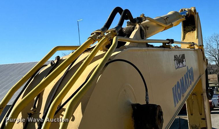 image for item LD9073 2007 Komatsu PC200LC-8  excavator