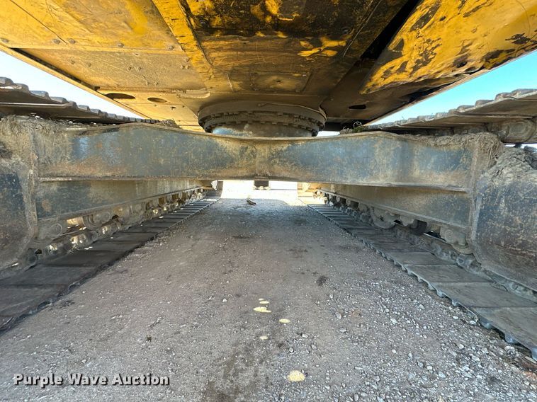 image for item LD9073 2007 Komatsu PC200LC-8  excavator