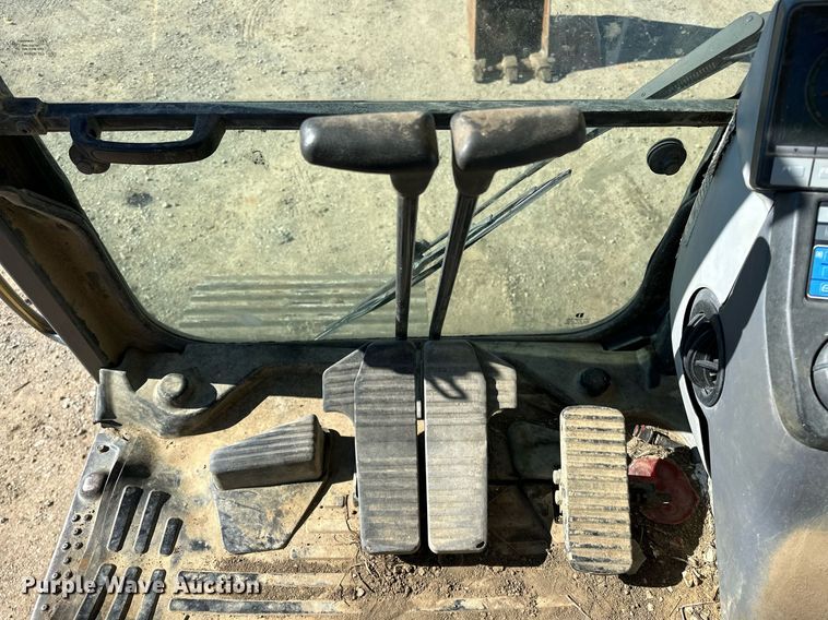 image for item LD9073 2007 Komatsu PC200LC-8  excavator