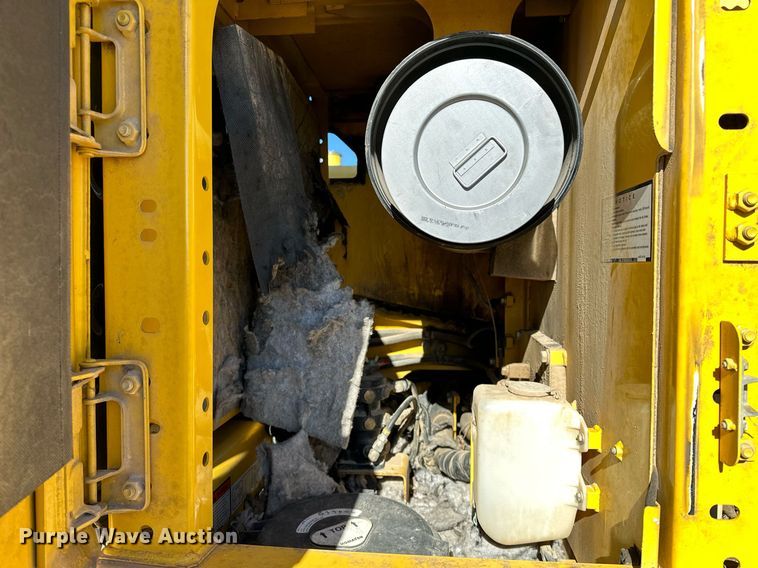 image for item LD9073 2007 Komatsu PC200LC-8  excavator