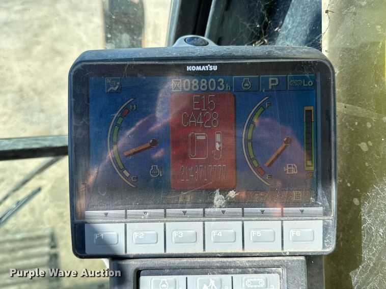image for item LD9073 2007 Komatsu PC200LC-8  excavator