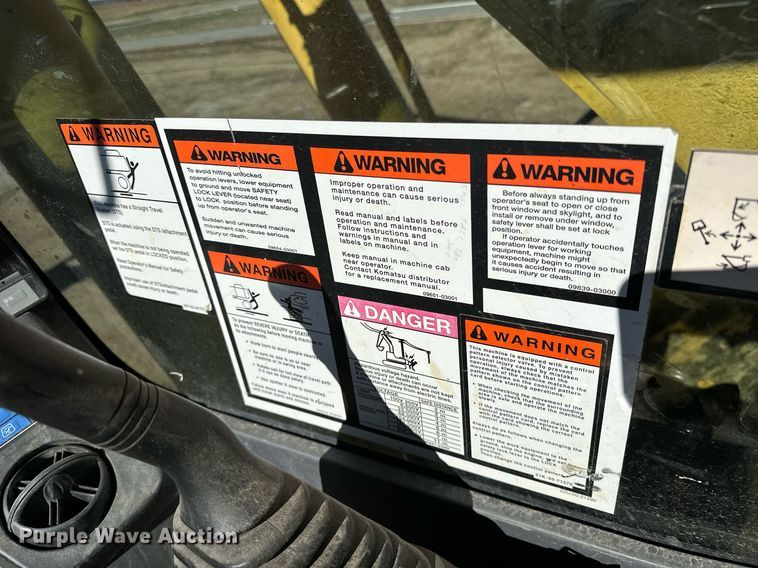 image for item LD9073 2007 Komatsu PC200LC-8  excavator