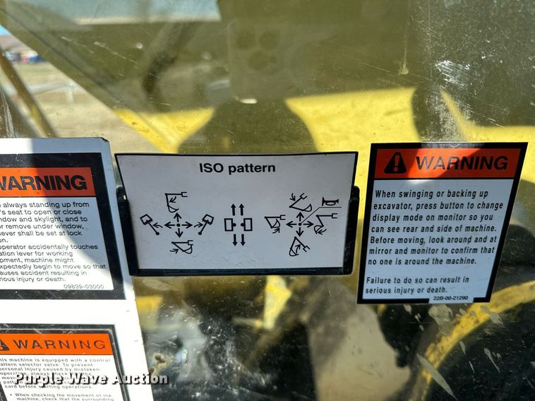 image for item LD9073 2007 Komatsu PC200LC-8  excavator