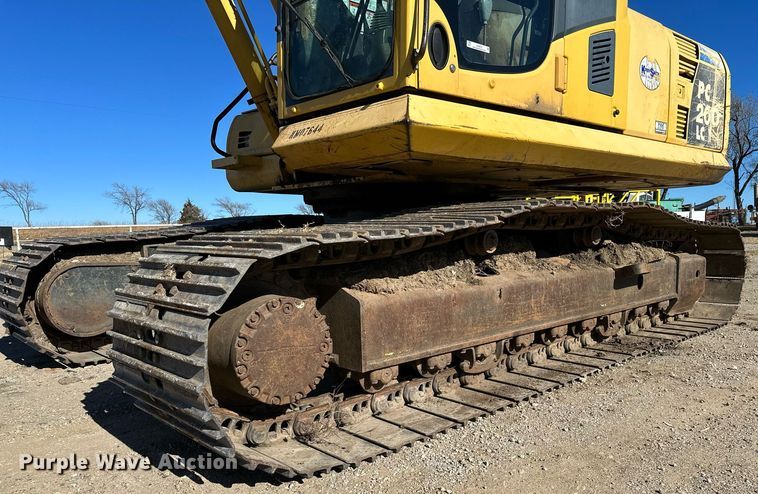 image for item LD9073 2007 Komatsu PC200LC-8  excavator