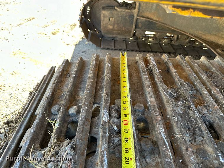 image for item LD9073 2007 Komatsu PC200LC-8  excavator