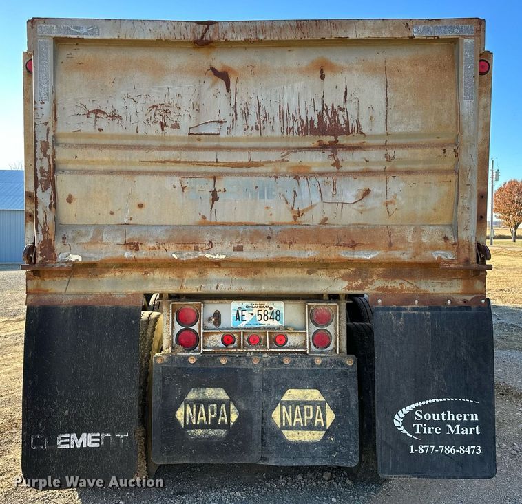 image for item LD9076 1994 Clement ES2S2625  end dump trailer