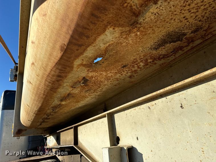 image for item LD9076 1994 Clement ES2S2625  end dump trailer