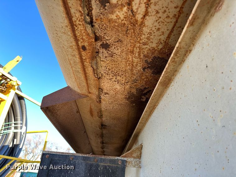 image for item LD9076 1994 Clement ES2S2625  end dump trailer