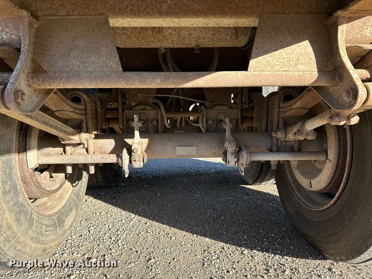 image for item LD9076 1994 Clement ES2S2625  end dump trailer