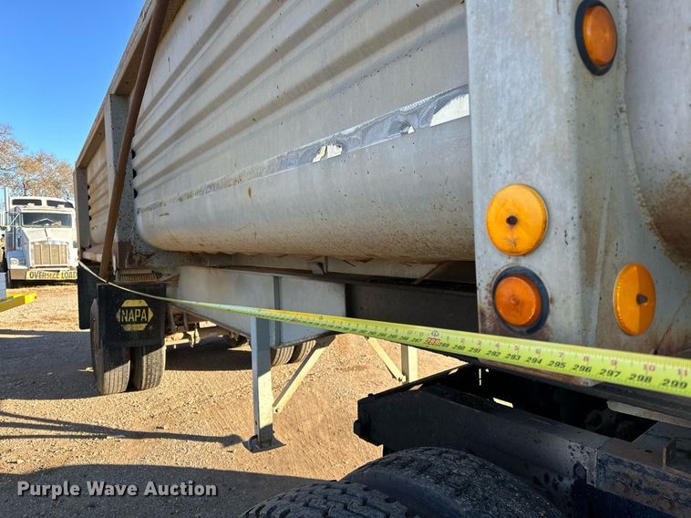 image for item LD9076 1994 Clement ES2S2625  end dump trailer