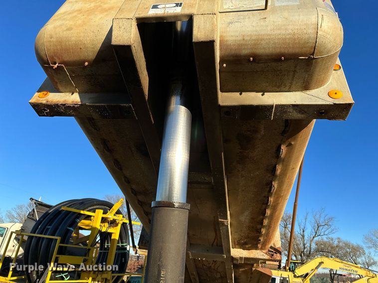 image for item LD9076 1994 Clement ES2S2625  end dump trailer