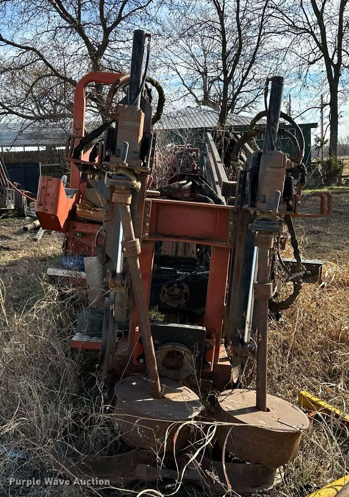 image for item LD9077 1999 Ditch Witch JT4020  directional boring unit