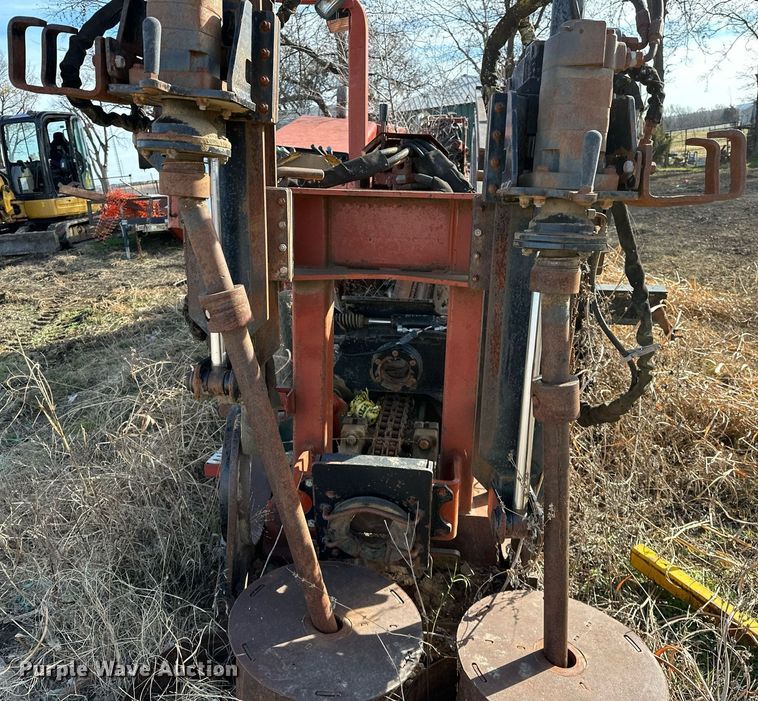 image for item LD9077 1999 Ditch Witch JT4020  directional boring unit