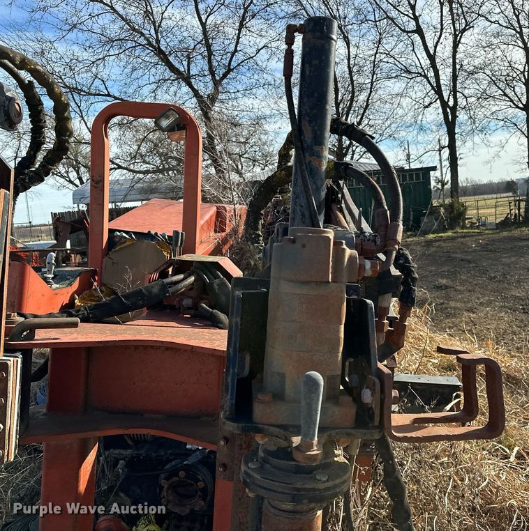 image for item LD9077 1999 Ditch Witch JT4020  directional boring unit