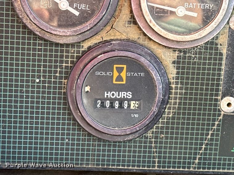 image for item LD9077 1999 Ditch Witch JT4020  directional boring unit