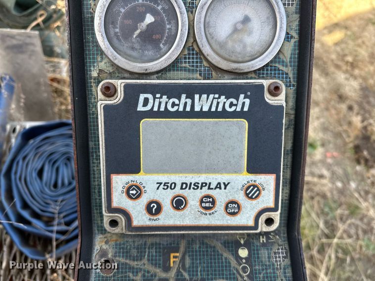 image for item LD9077 1999 Ditch Witch JT4020  directional boring unit