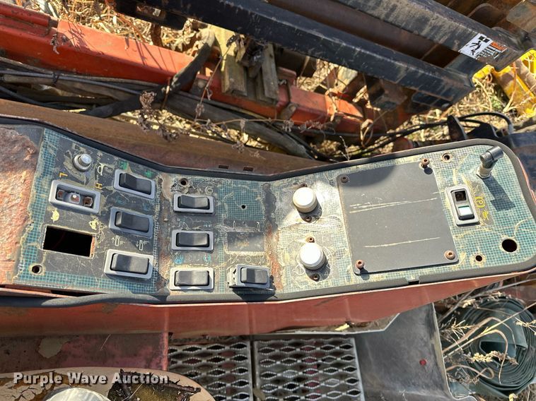 image for item LD9077 1999 Ditch Witch JT4020  directional boring unit