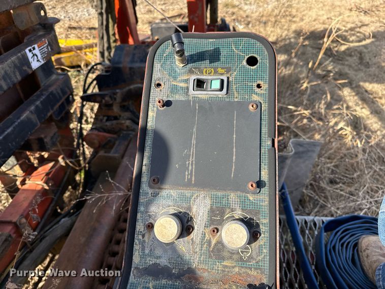 image for item LD9077 1999 Ditch Witch JT4020  directional boring unit