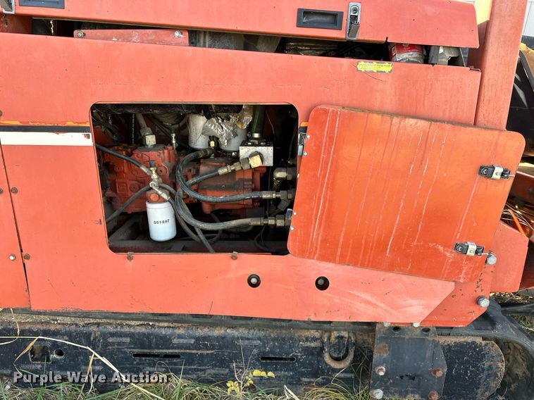 image for item LD9077 1999 Ditch Witch JT4020  directional boring unit