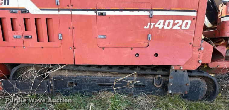 image for item LD9077 1999 Ditch Witch JT4020  directional boring unit