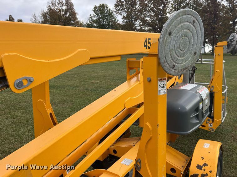 image for item LD9825 2018 Haulotte 4527A  boom lift