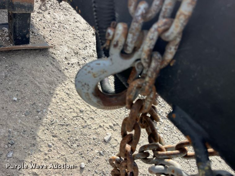 image for item LD9850 2000 Redihaul Y1017348  equipment trailer