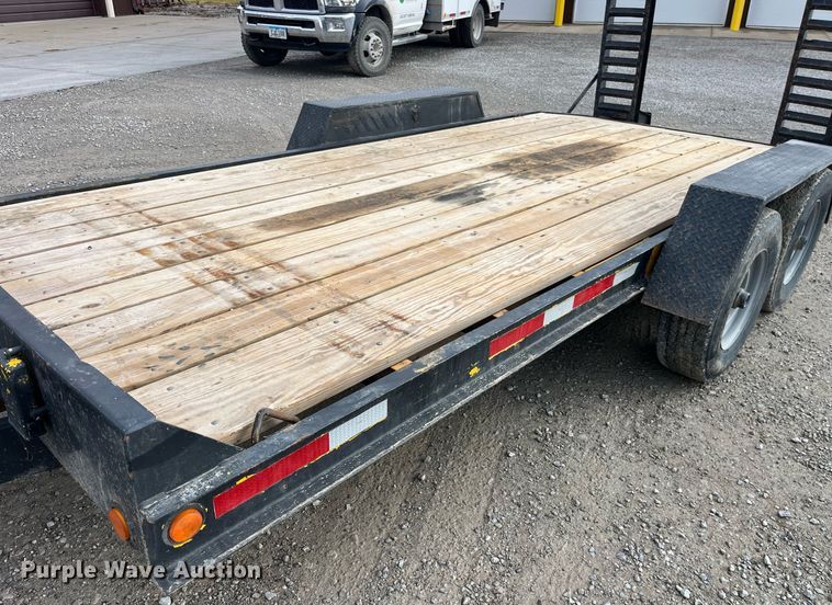 image for item LD9850 2000 Redihaul Y1017348  equipment trailer