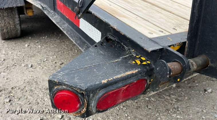 image for item LD9850 2000 Redihaul Y1017348  equipment trailer