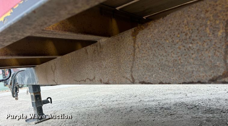 image for item LD9850 2000 Redihaul Y1017348  equipment trailer