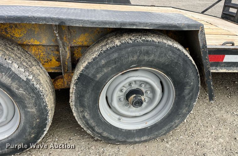 image for item LD9850 2000 Redihaul Y1017348  equipment trailer