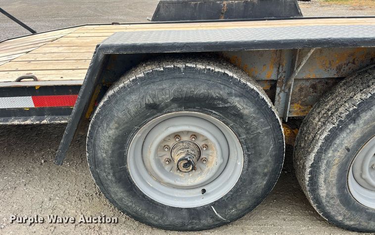 image for item LD9850 2000 Redihaul Y1017348  equipment trailer