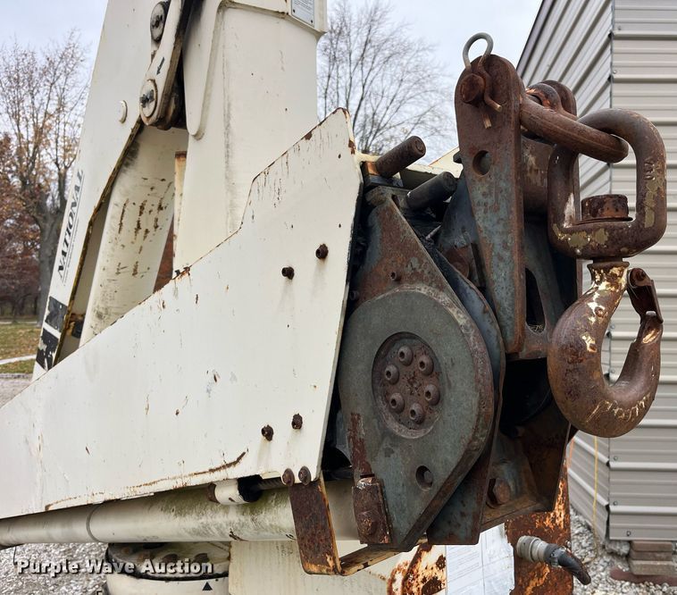 image for item LD9873 National N105  crane