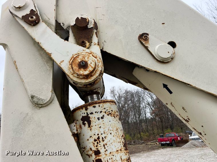 image for item LD9873 National N105  crane