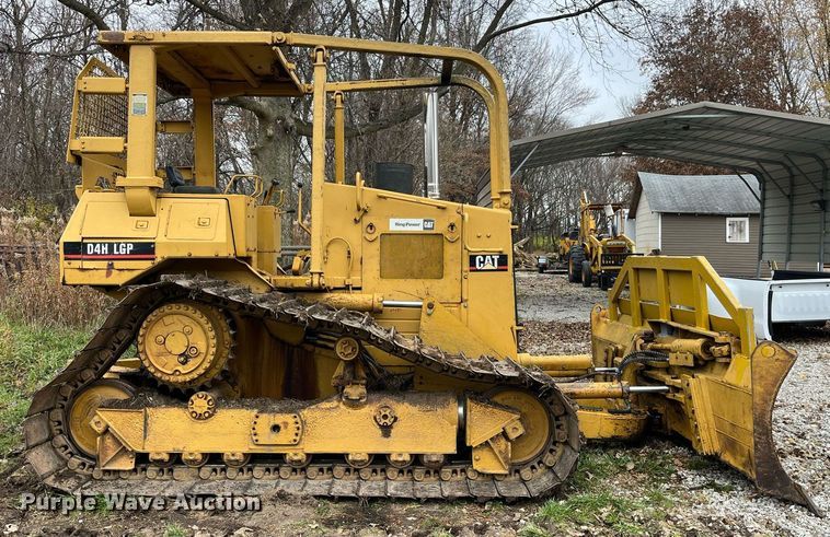 image for item LD9875 1988 Caterpillar D4H LGP  dozer