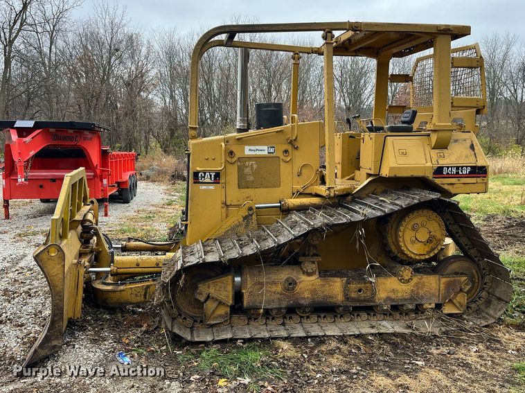 image for item LD9875 1988 Caterpillar D4H LGP  dozer