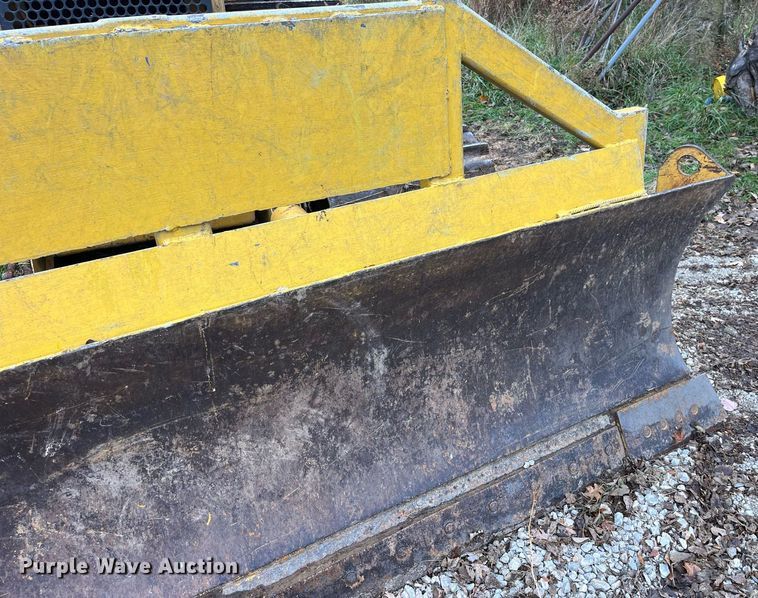 image for item LD9875 1988 Caterpillar D4H LGP  dozer