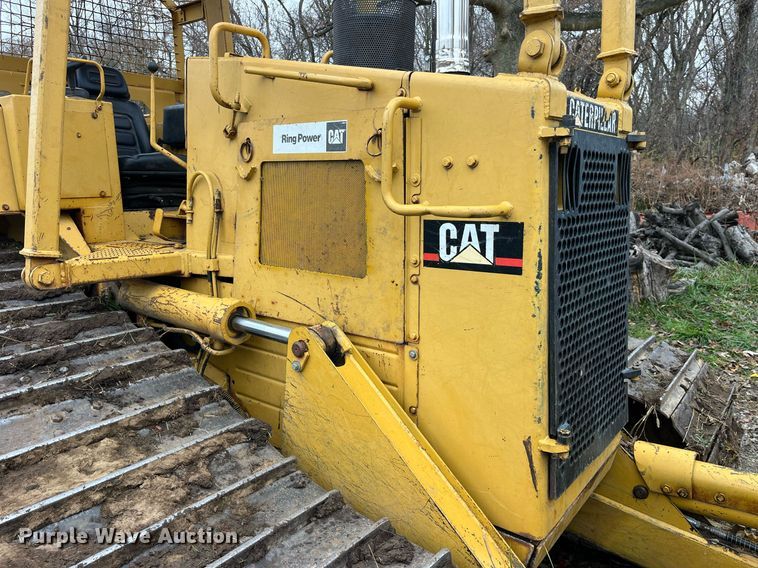image for item LD9875 1988 Caterpillar D4H LGP  dozer