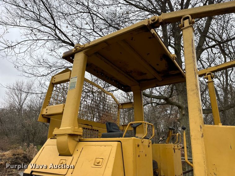image for item LD9875 1988 Caterpillar D4H LGP  dozer