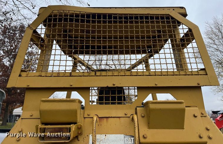 image for item LD9875 1988 Caterpillar D4H LGP  dozer